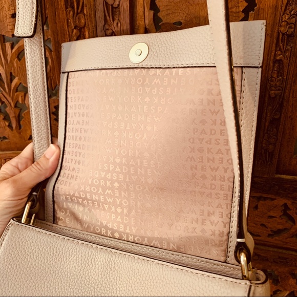 NWOT Kate Spade pebble crossbody - Picture 5 of 13